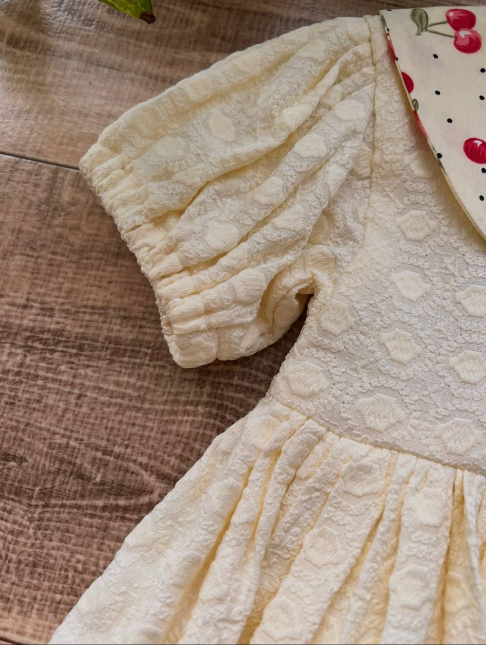 سلة كرز (كم صغير)